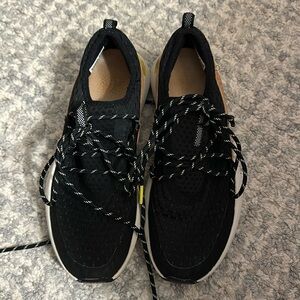Women’s Sorel Slip on Shoe size 9